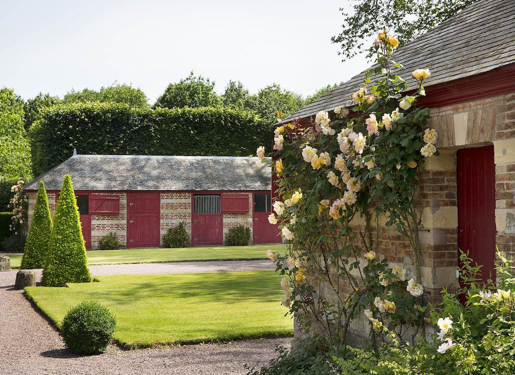 Chateau De Beneauville Bed and Breakfast Petiville  Exteriör bild